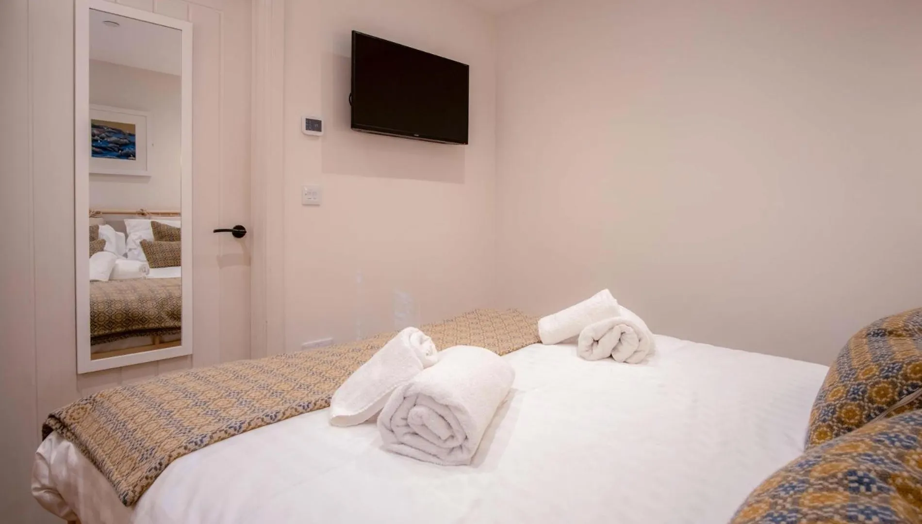 Ty Florence - 3 Bedroom Cottage - Bayview Oxwich United Kingdom